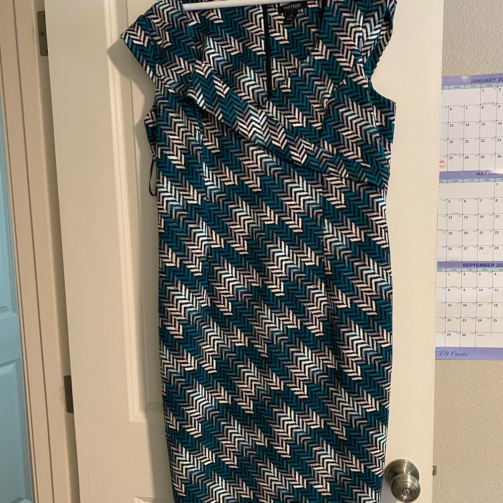 White House Black Market Teal and Black Chevron Dress